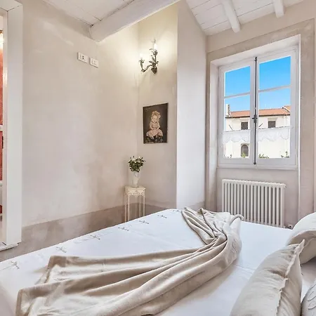 Semesterbostad Casa Monella *