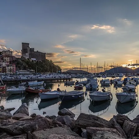 Casa Monella Vakantiehuis La Spezia